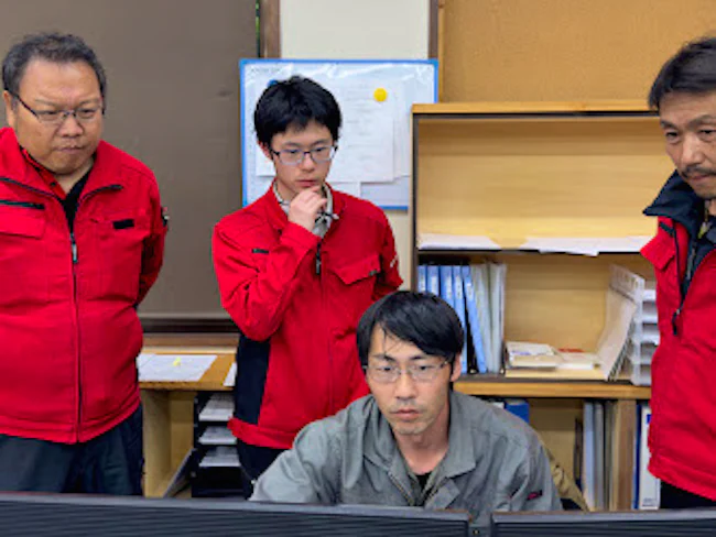 社歴や年齢に関係なく、何でも相談できる風通しの良い職場です。会社負担での資格取得も積極的に支援し、保有資格による待遇アップもしっかり用意しています。