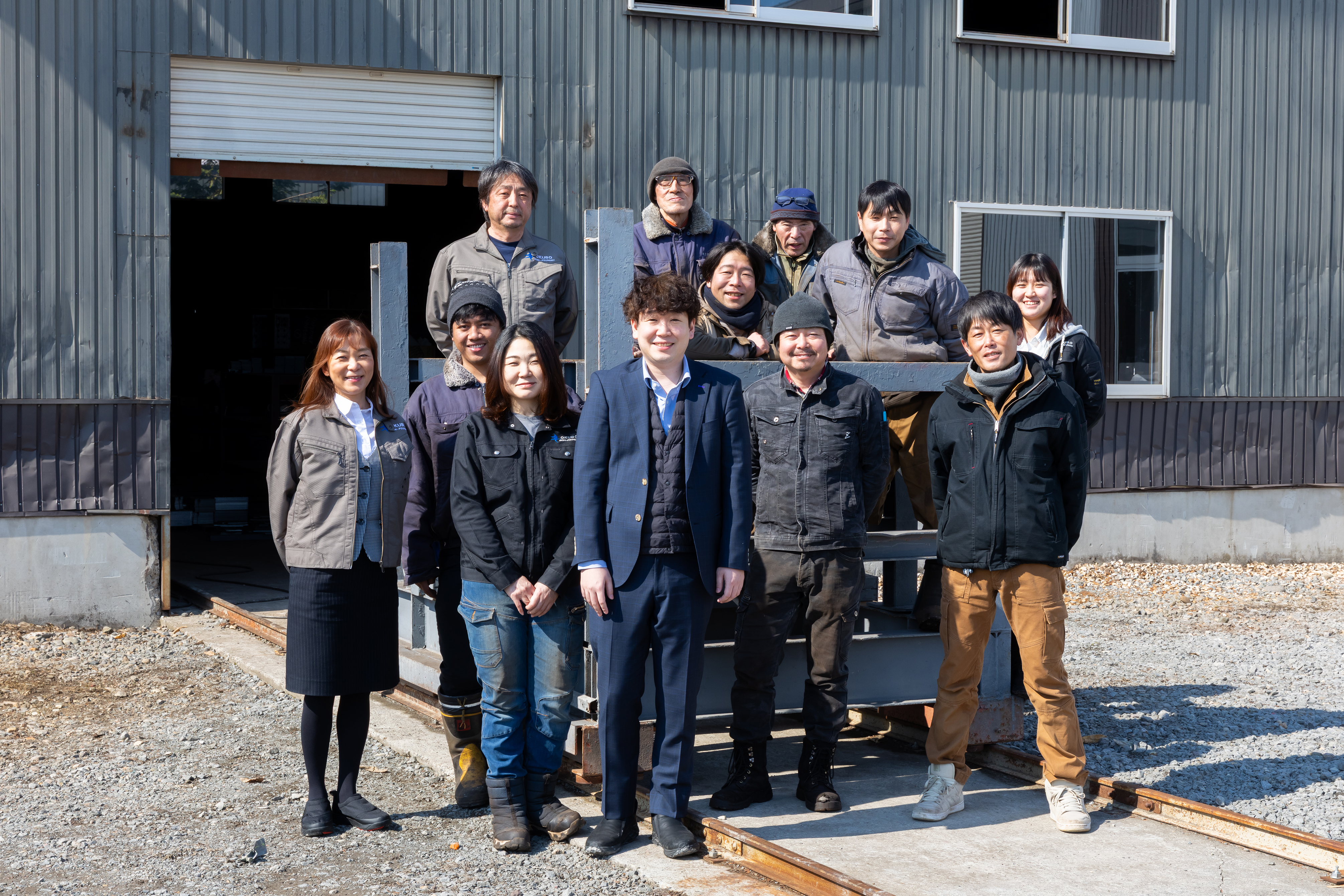 【経験・性別・年齢不問】経験も大切ですが、人柄や前向きな気持ちも優先したいと思っています。未経験スタートの社員も多数在籍！未経験でもスタートできる環境が整っています。