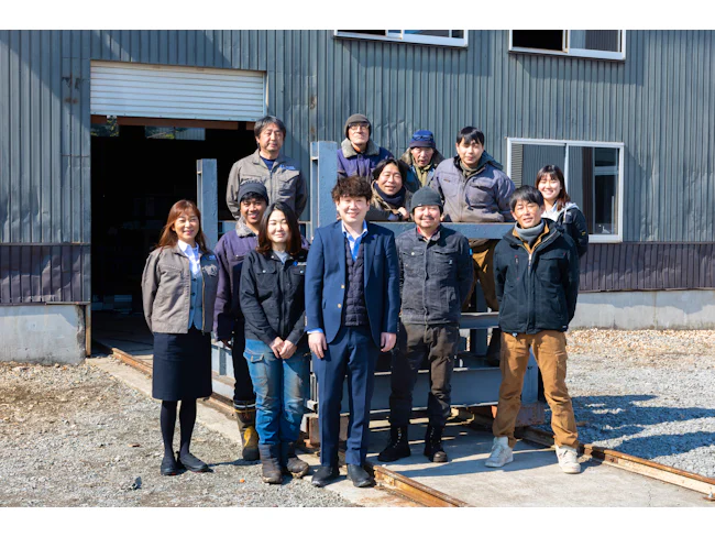 【経験・性別・年齢不問】経験も大切ですが、人柄や前向きな気持ちも優先したいと思っています。未経験スタートの社員も多数在籍!未経験でもスタートできる環境が整っています。