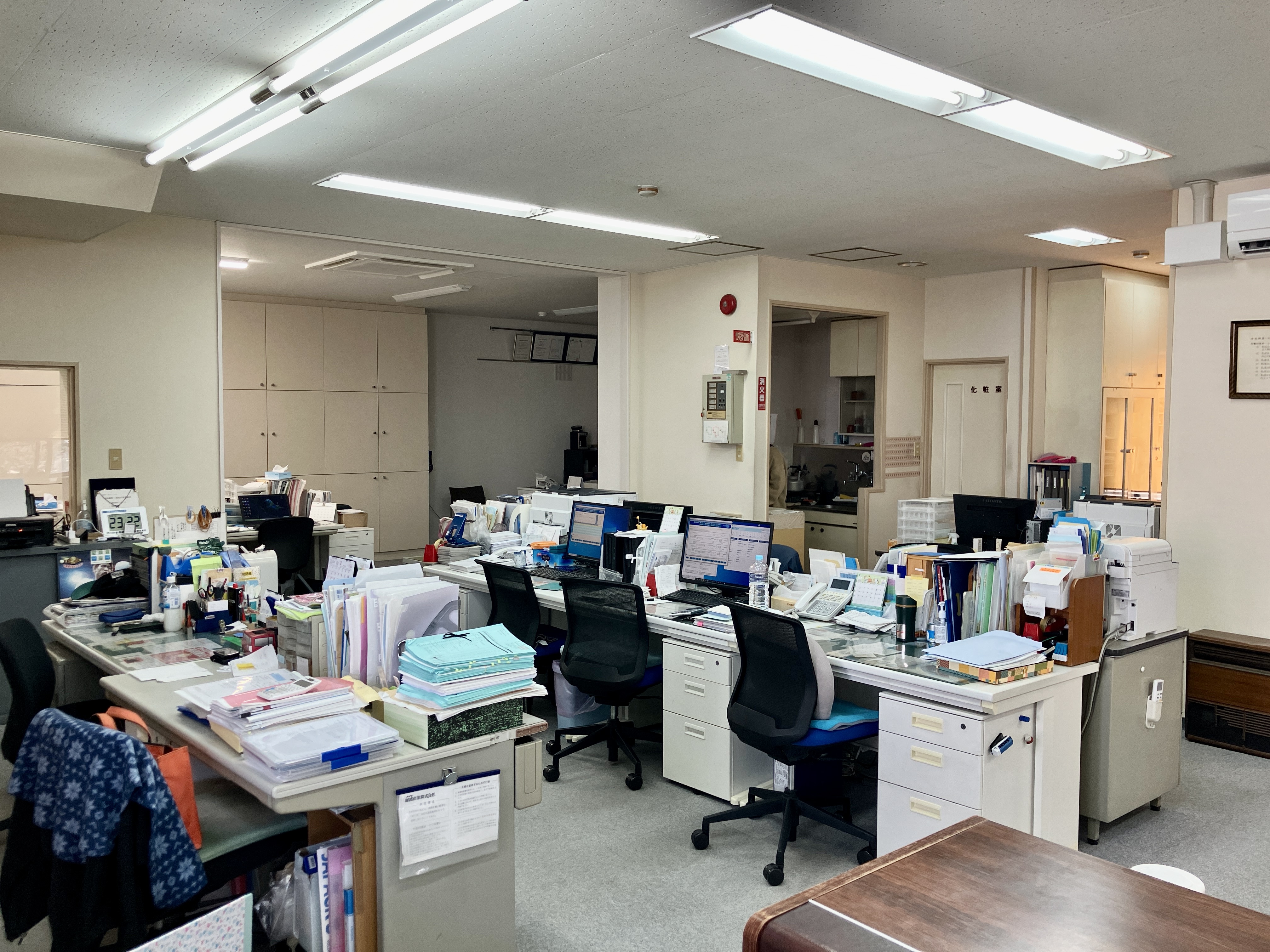 地域密着型を尊重しており、転勤はほぼありません。離職率が低く、地元に根ざして安定的に働けます。