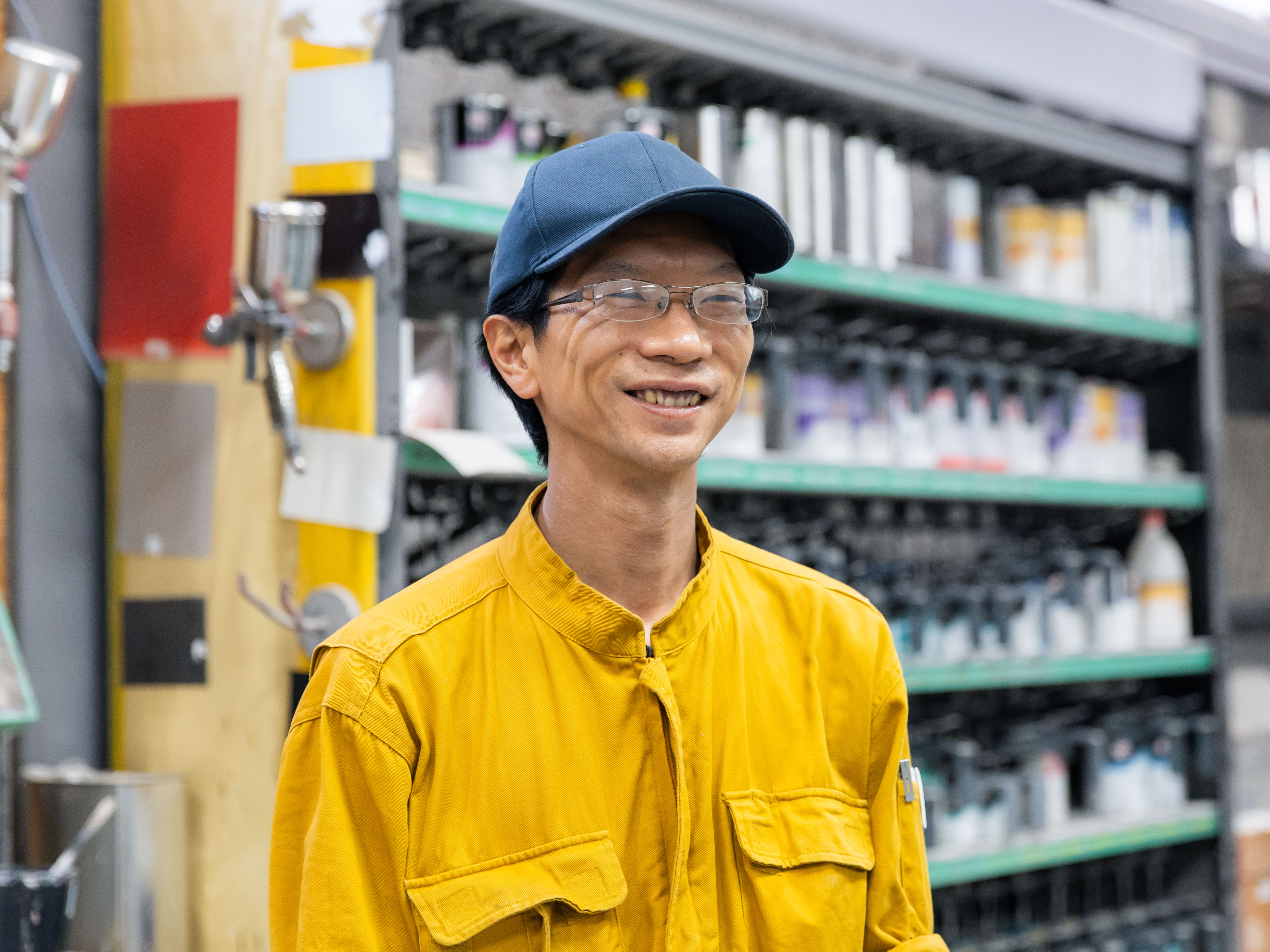 塗装工／桜庭辰徳（入社17年目）