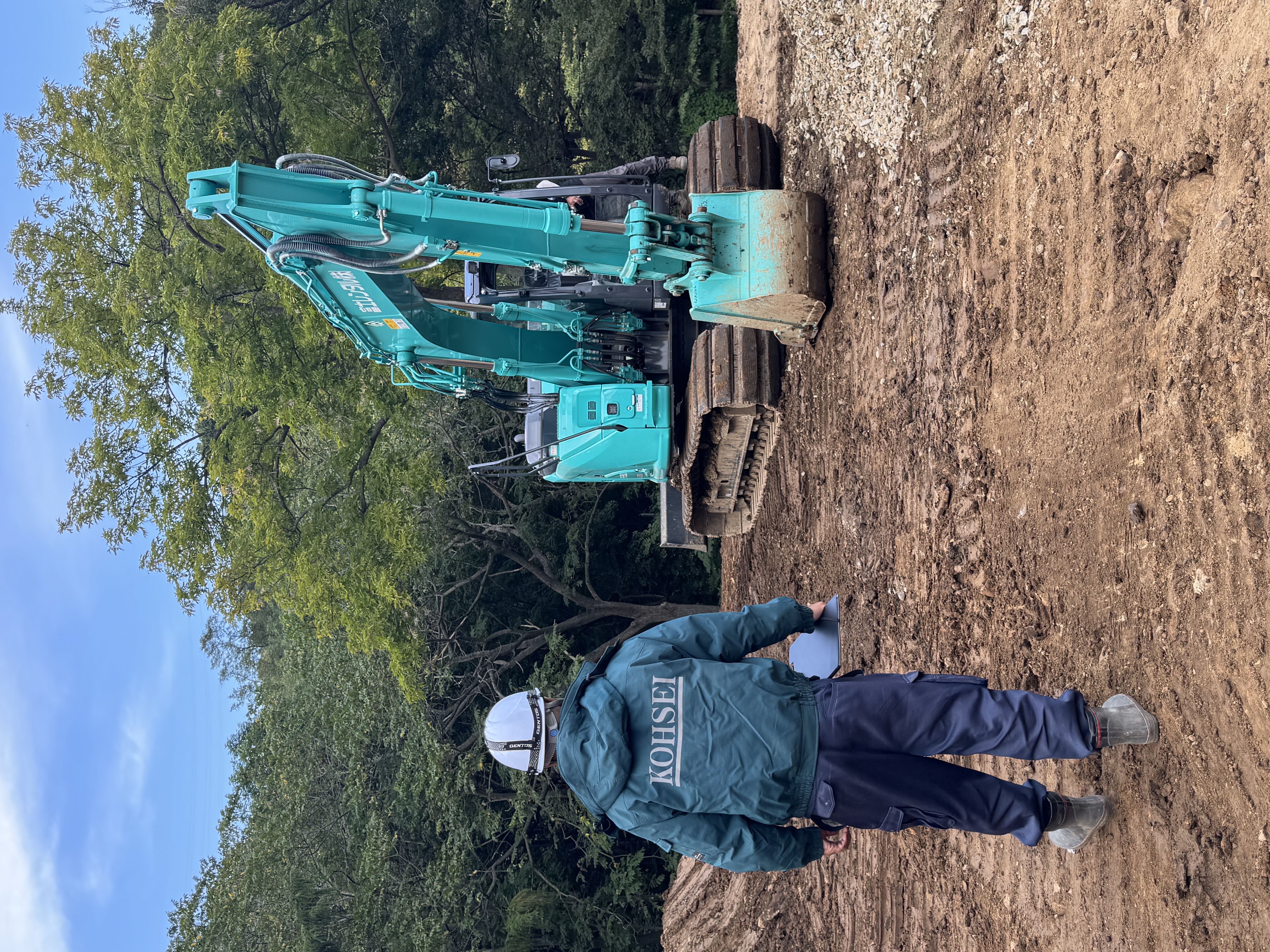 皆さんが安全かつ快適に働ける環境を整えています！安全に対する最低限の必需品や工具類は会社で用意するため、ご自身で購入する必要はありません。また、夏場の熱中症対策などにも取り組んでいます。