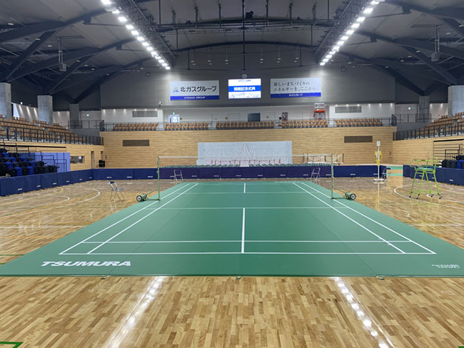 【大きな体育館の施工もします!】学校のみではなく、写真の様なスケールの体育館もあります♪