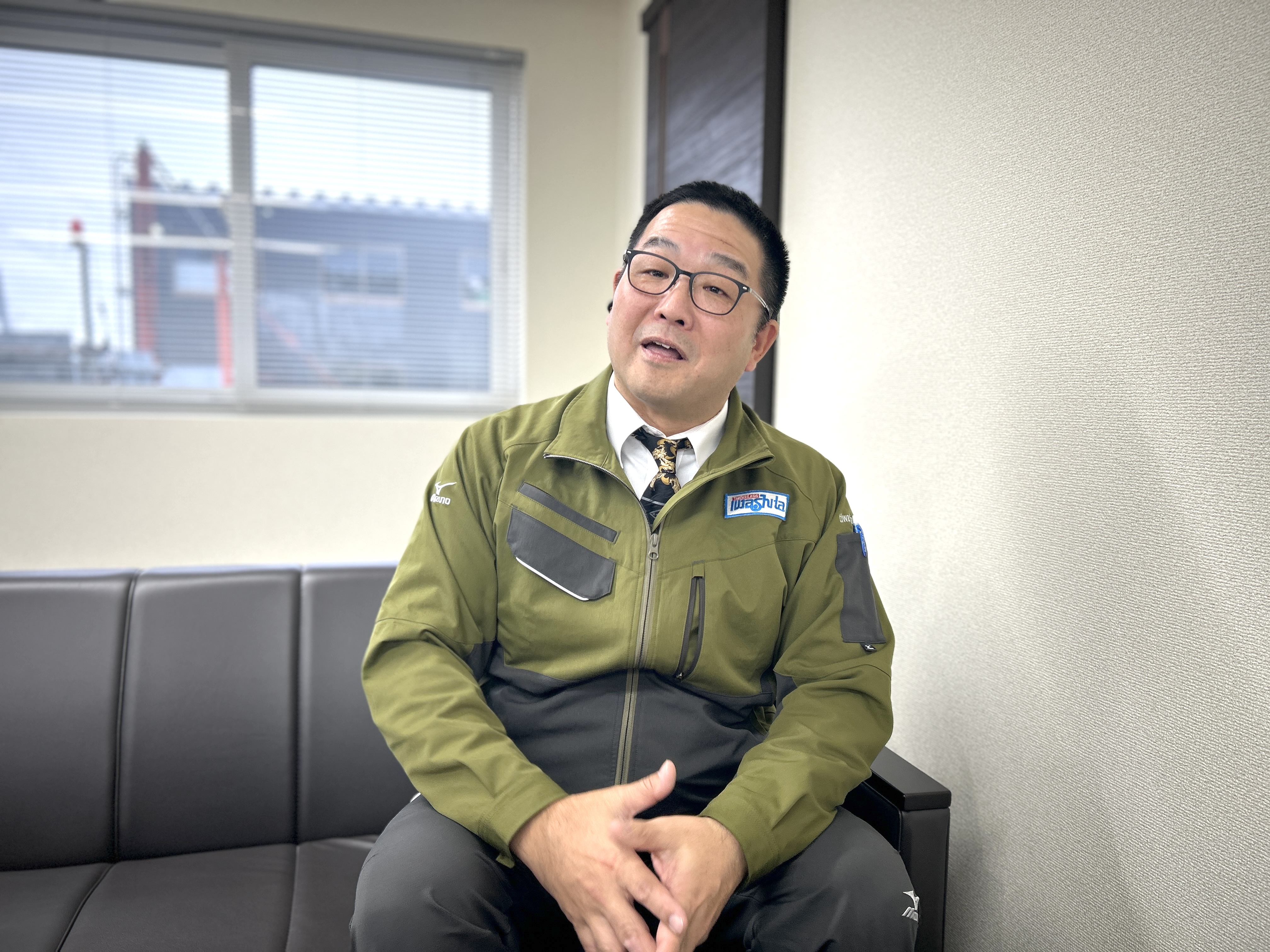 ▼社長
AIが進歩しても、生活を支える技術は不可欠。一生モノの技術が身につき、将来の不安もなし。独自の工法を学びながら、自分自身も力強く「推進」できる。高待遇と安定を両立し、成長できる環境です。