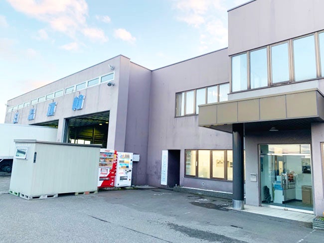 <創業50年以上安定企業の当社で活躍しませんか>家族を持つ方も安心できる待遇が揃っています。働き方や仕事内容について気になることがあるという方はお気軽にお問い合わせください。入社時期は相談ください!