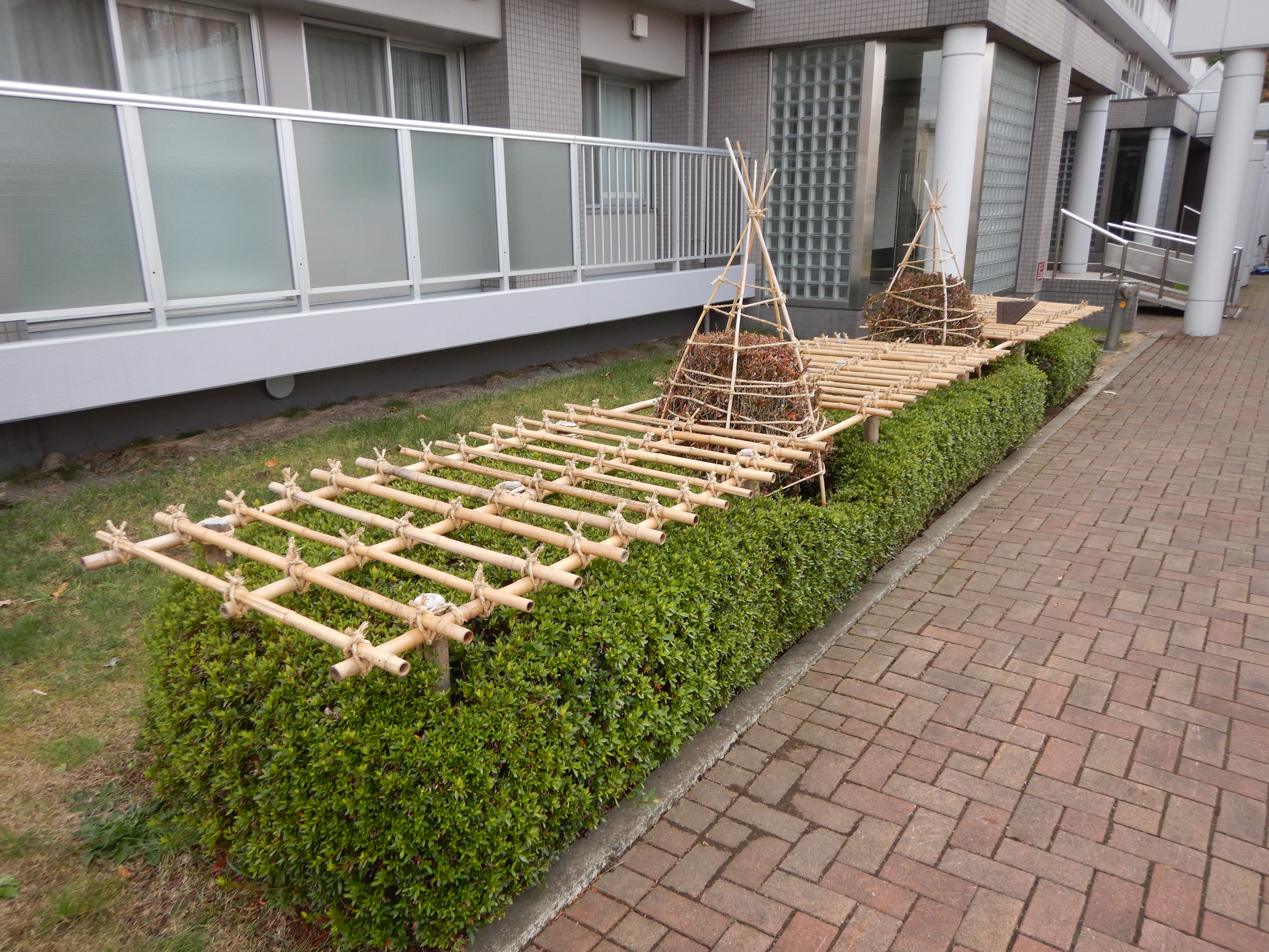 当社は一般建設業と比較して重大災害が少ない職場です。社員の安全を第一に、充実した安全衛生管理で安心して働ける環境を整備しています。マンション管理会社からの信頼も厚く数十年に渡り固定取引を頂いています。