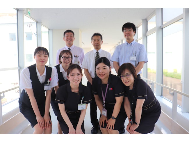 週休2日制なので、プライベートも充実できます。希望を出せば休みは取りやすく、有休の希望も通りやすいです。突発的な休みもみんなでカバーするチームワークがあります。