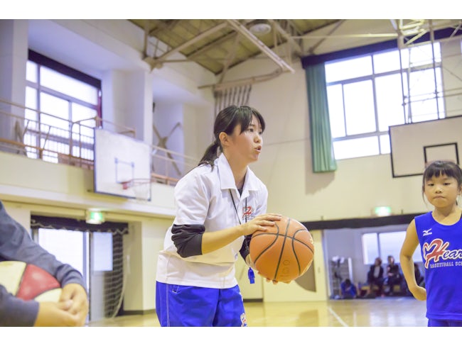 「スポーツ経験を活かし子どもたちに魅力を伝えたい」「異業種についたが、教員免許を活かして働きたい」など、子どもやスポーツが好きな思いを持つスタッフが集まっています。