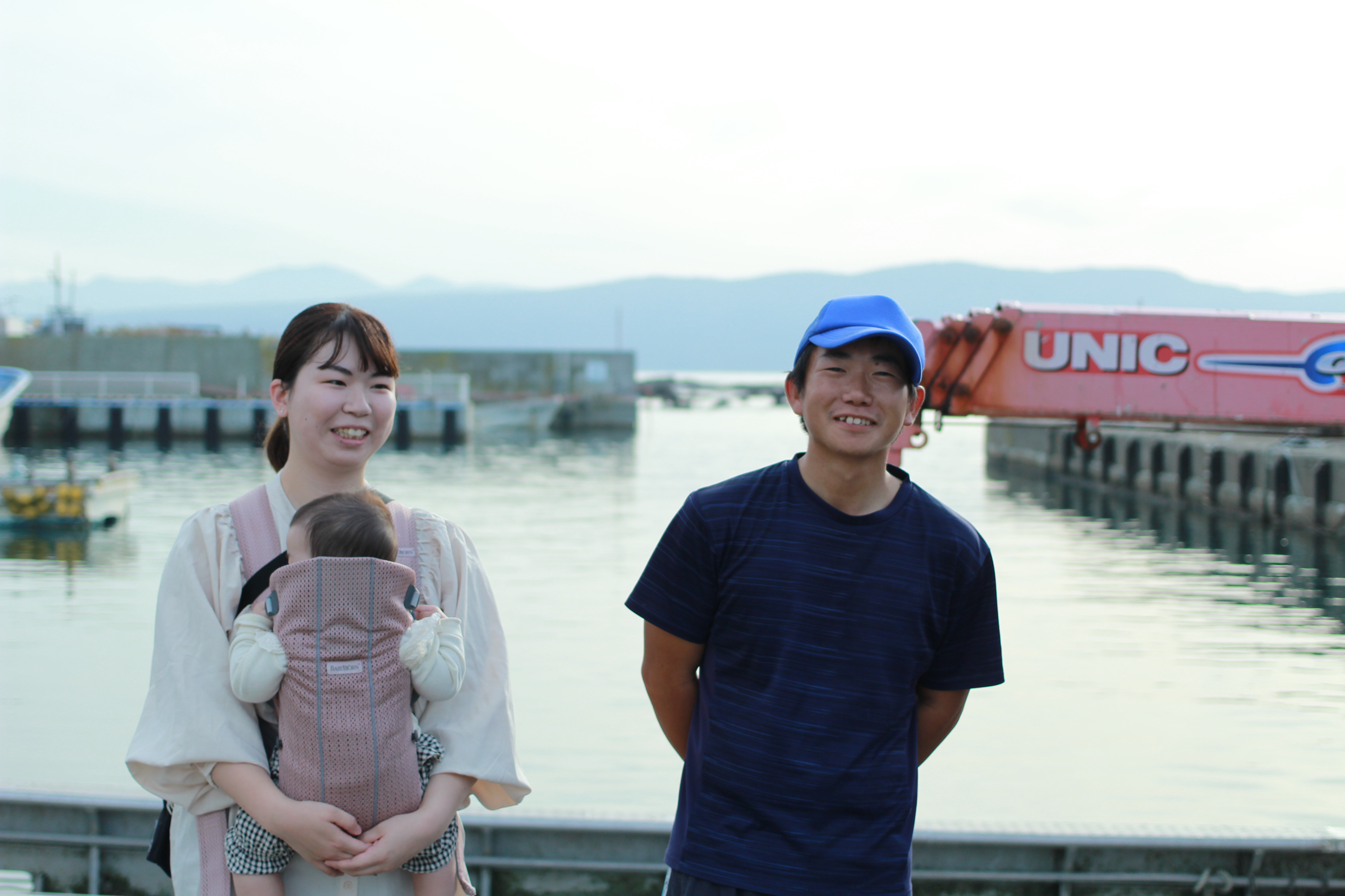 彼女と寿都に移住し、結婚し、子どもももう小学校に入学します。20代前半で新居も建て、順風満帆な生活を送っています。札幌などの都会ではないけど、海と山に囲まれた自然豊かな環境で穏やかに過ごしています。