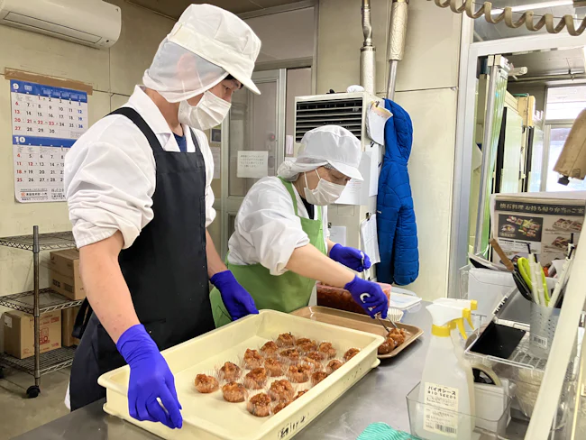 料理長・清水より(社歴3年目/44歳)