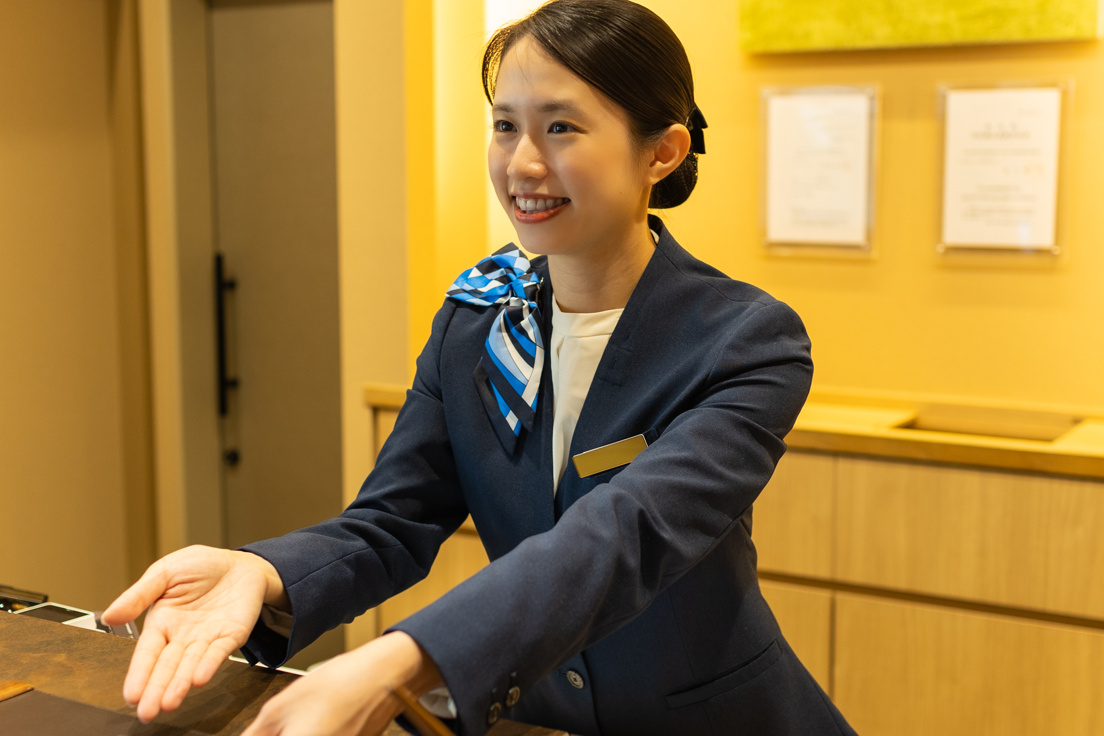 異業種からの転職スタッフも多数活躍中。とはいえ全く経験のない場所に飛び込むのは不安ですよね。そんな方向けのカジュアル面談・Web説明会をご用意しています。