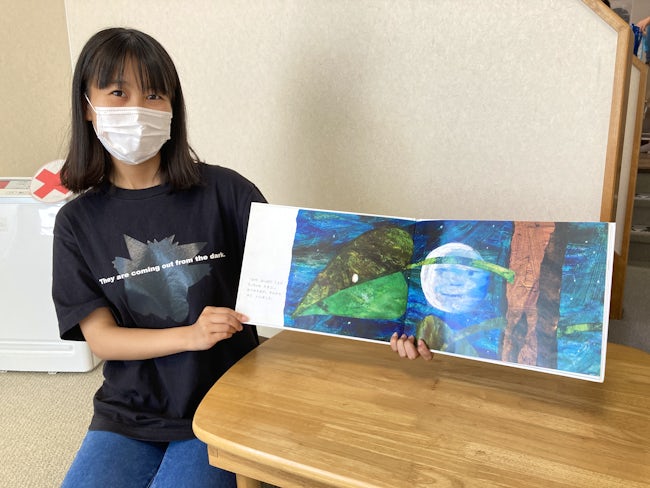 学習支援にも力を入れているのが当施設の特徴。
「〇〇せんせ〜い、教えて」など子どもたちの成長に携われるのもやりがいに繋がります♪