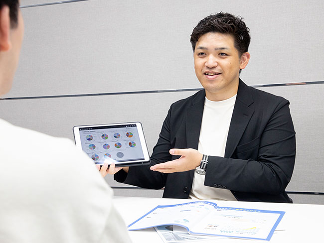 20〜30代のメンバーが中心に活躍中。前職は製造業、販売職など様々で、未経験からスタートした先輩がほとんどです！