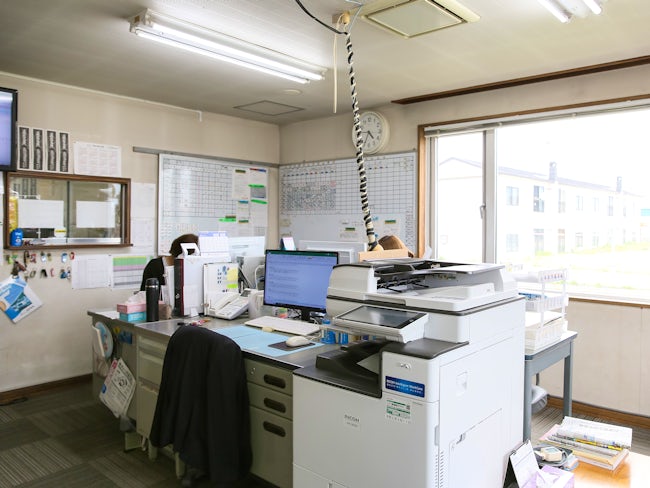 有給の取得も柔軟に対応可能。お子さんの学校行事や、ご自身の趣味などのイベントの際でも気兼ねなく休んでいただきたいと思っています。
スタッフ一人ひとりに合った働き方ができるよう、環境を整えています!