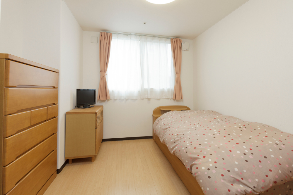 明るいく広々とした居室