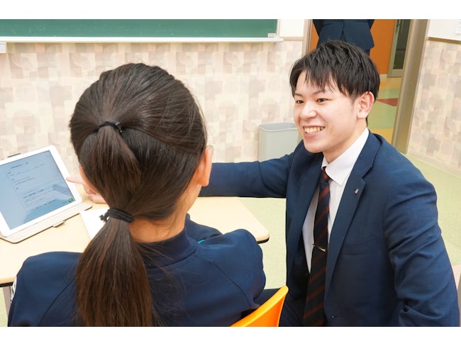 atama+を用いた学習では、生徒一人ひとりの学力や目標に合わせてAIが主導して学習をすすめます。