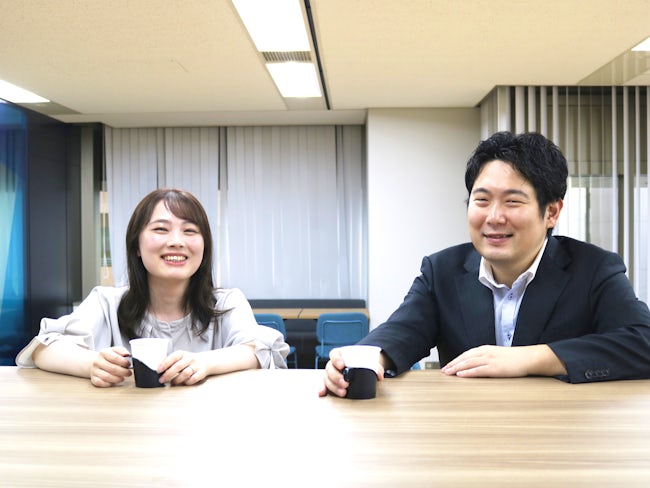 面接では転職理由、志望動機、技術スキル、将来的な目標などについてお聞かせいただきたいと思っております。まずはお互いを知る場として、あまり身構えずにリラックスした気持ちでお越しください。