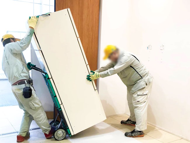 宅配ボックスの設置イメージです。
最初は商品のことを知らなくても大丈夫です!
研修をしっかり行いますので、未経験からスタートしたスタッフも多数活躍中です。