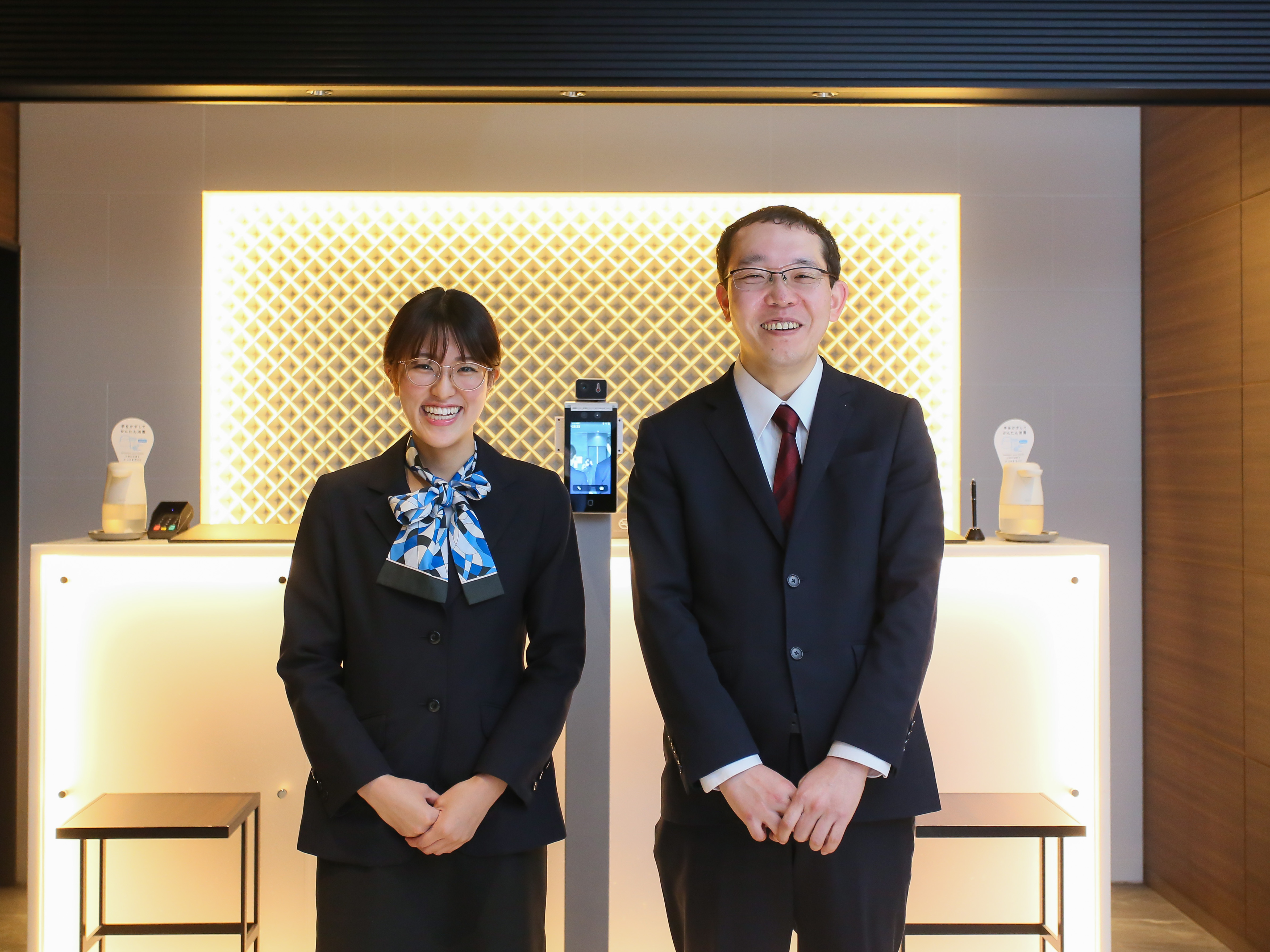 20〜30代の男女が中心に活躍しています。ヘルプ体制なども充実しています♪気軽に聞きやすい・頼りやすい環境ですのでご安心ください。