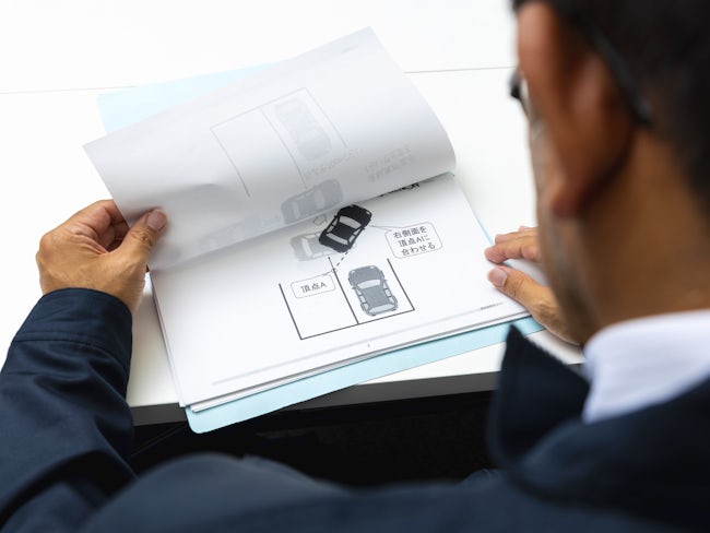 未経験からでもプロドライバーに育てる研修が魅力!危険回避から接客マナーまで丁寧に教えます。研修を終えた社員が口を揃えて「運転に対する姿勢が180度変わった!」と言うほど自慢の研修なんです。