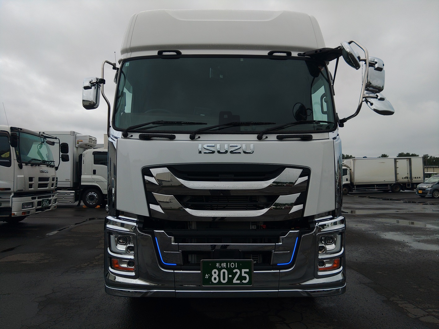 よく関連会社の人から「緊張がすぐに解けてしまう会社だよね」と言われます。
少人数だから人間関係で難しい事はない。
仕事は少しずつ覚えていけば良いから安心して飛び込んできてほしいです！