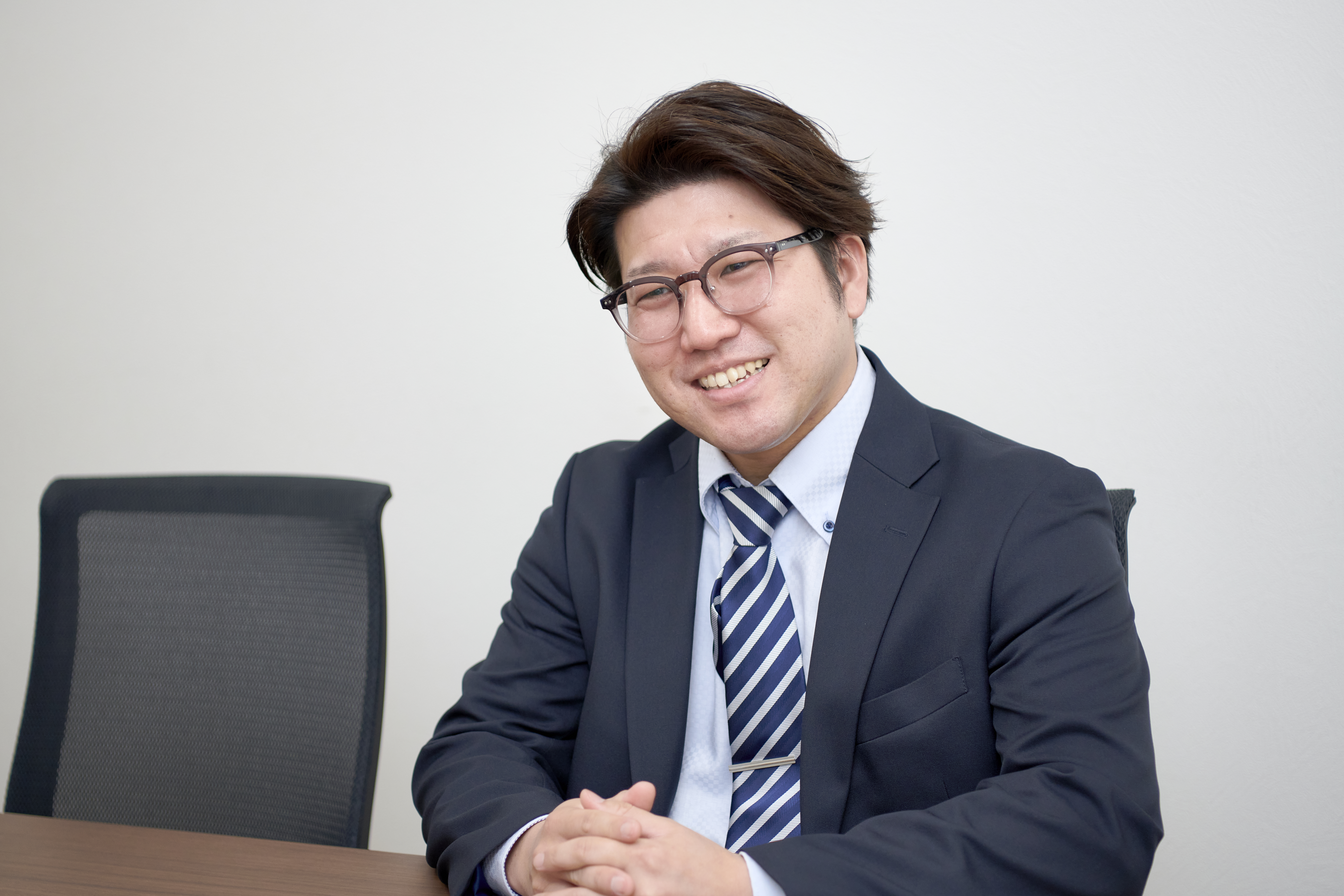 営業部／根岸 瞬