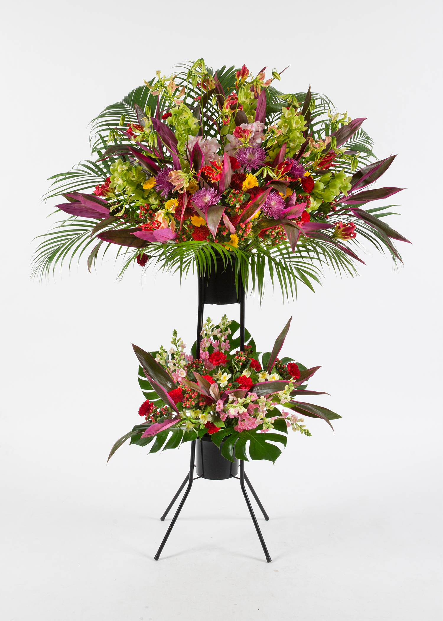 お花を贈る方の想いを汲み取り、形にしていくのがこの仕事のやりがい。営業さんを通じて「お客様がとても喜んでいました」というお話を聞けたときに喜びを感じるスタッフも多いです。