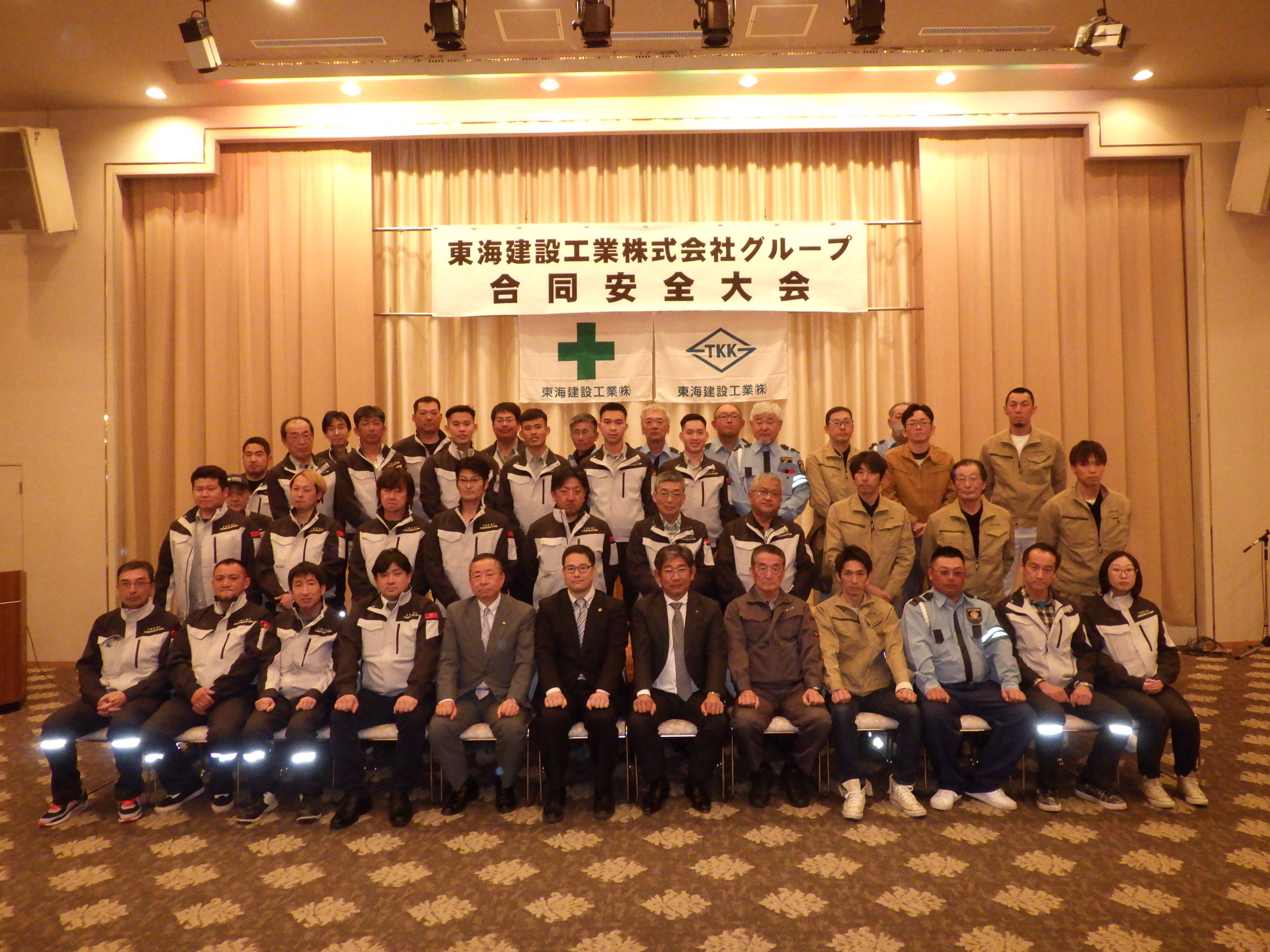 社員のプライベート充実も考慮。残業も少なく、長期休暇の取得もなるべく取れるような配慮に取り組んでおります。