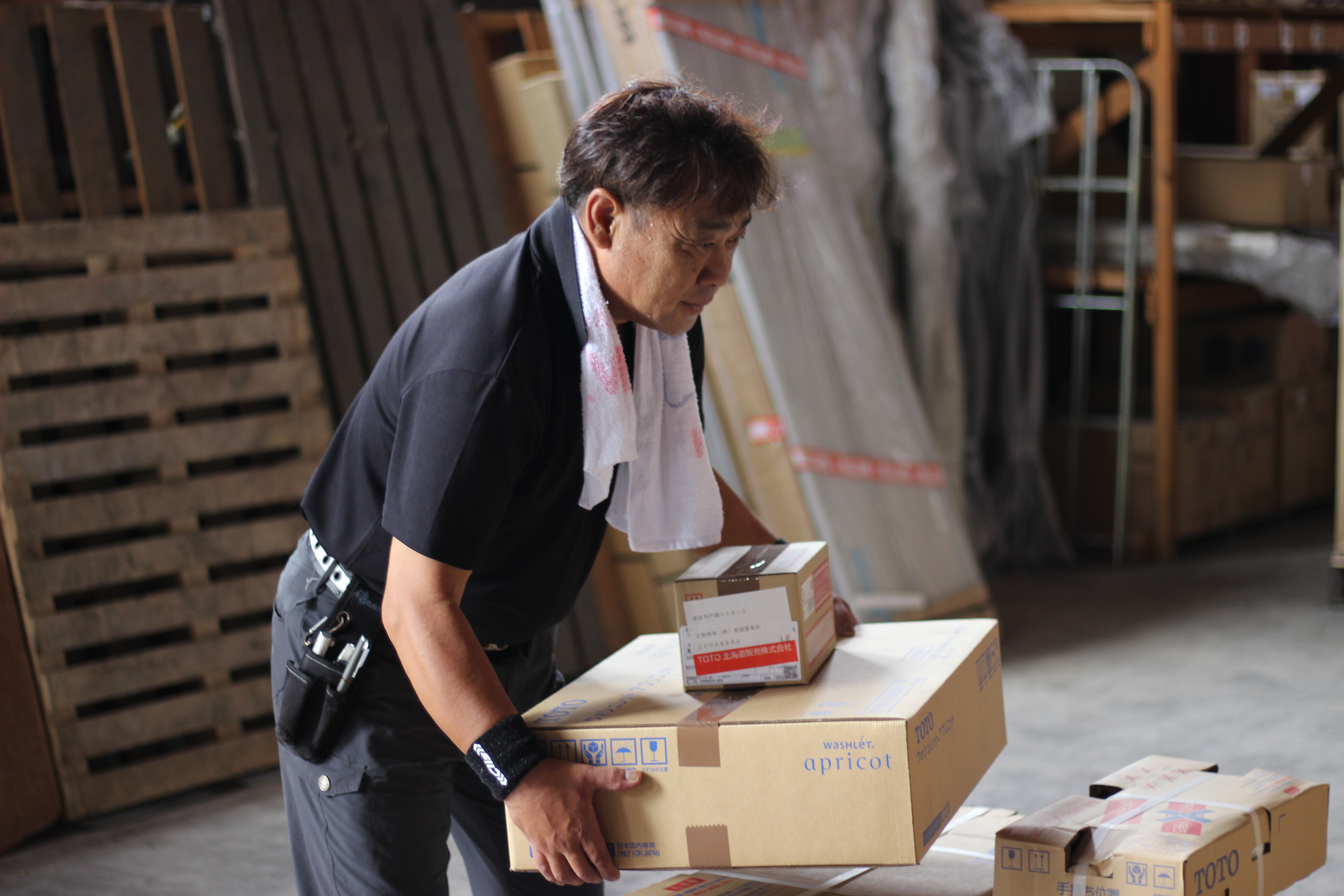 勤務中は1人で作業することも多いですがが、仕事の休憩や終了前にそれぞれお仕事を終えた仲間たちが「今日はこんなことがあって〜」と雑談するなど風通しの良い職場です。