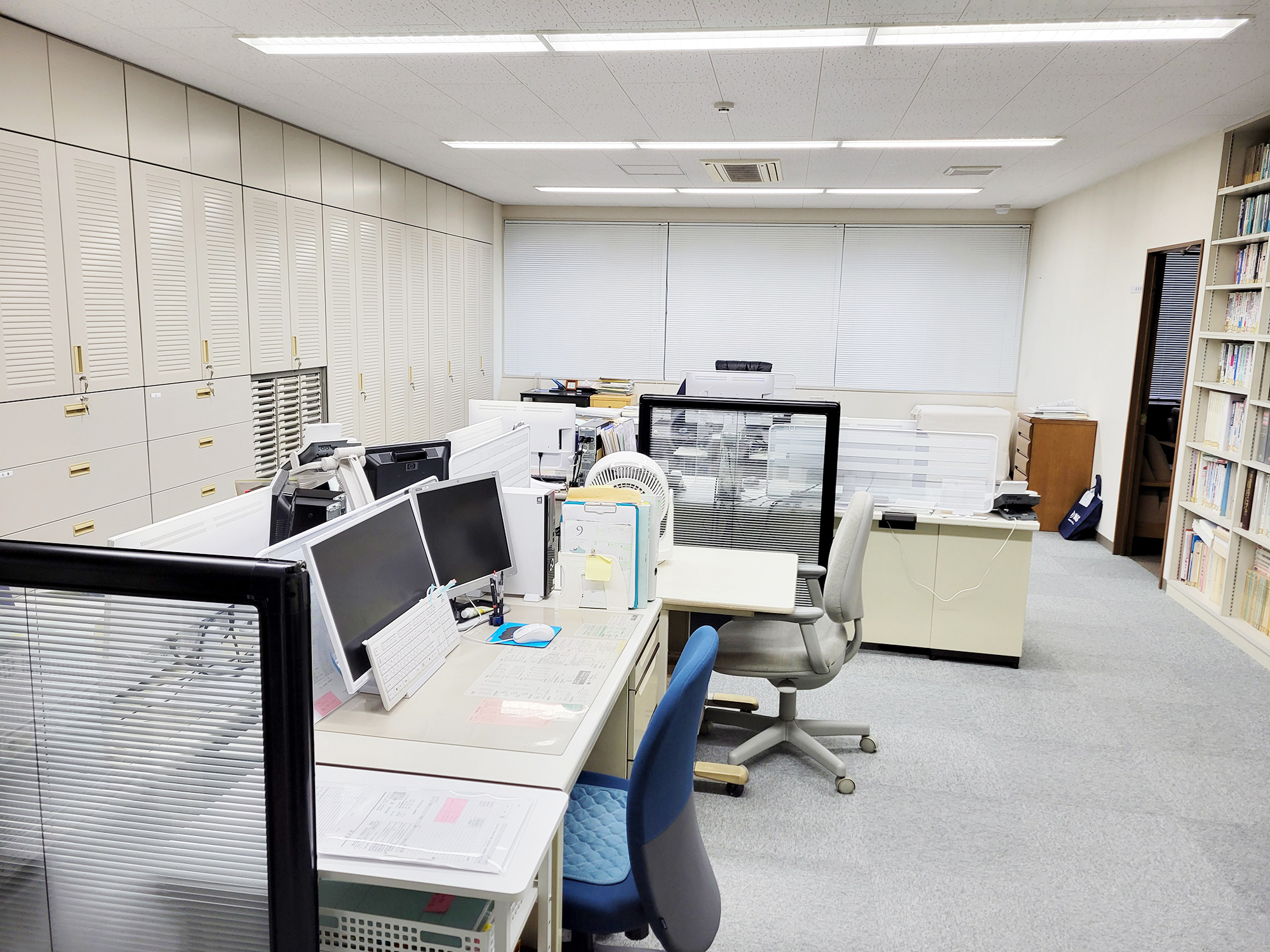 ＜教育について＞入社後はオリエンテーションをはじめ、OJTを行いながら、現場の業務を少しずつ覚えていただきます。一つずつ仕事を身につけていただけるので安心です。