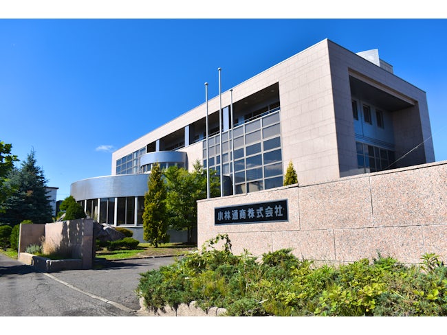 【旭川本社】新しく始めたネット事業は若手が中心となって進めています。ベテランだけで決めず、若手も意見を言いやすい風土に変わりつつあり、チャンスやスポットライトを浴びる機会も増えています。
