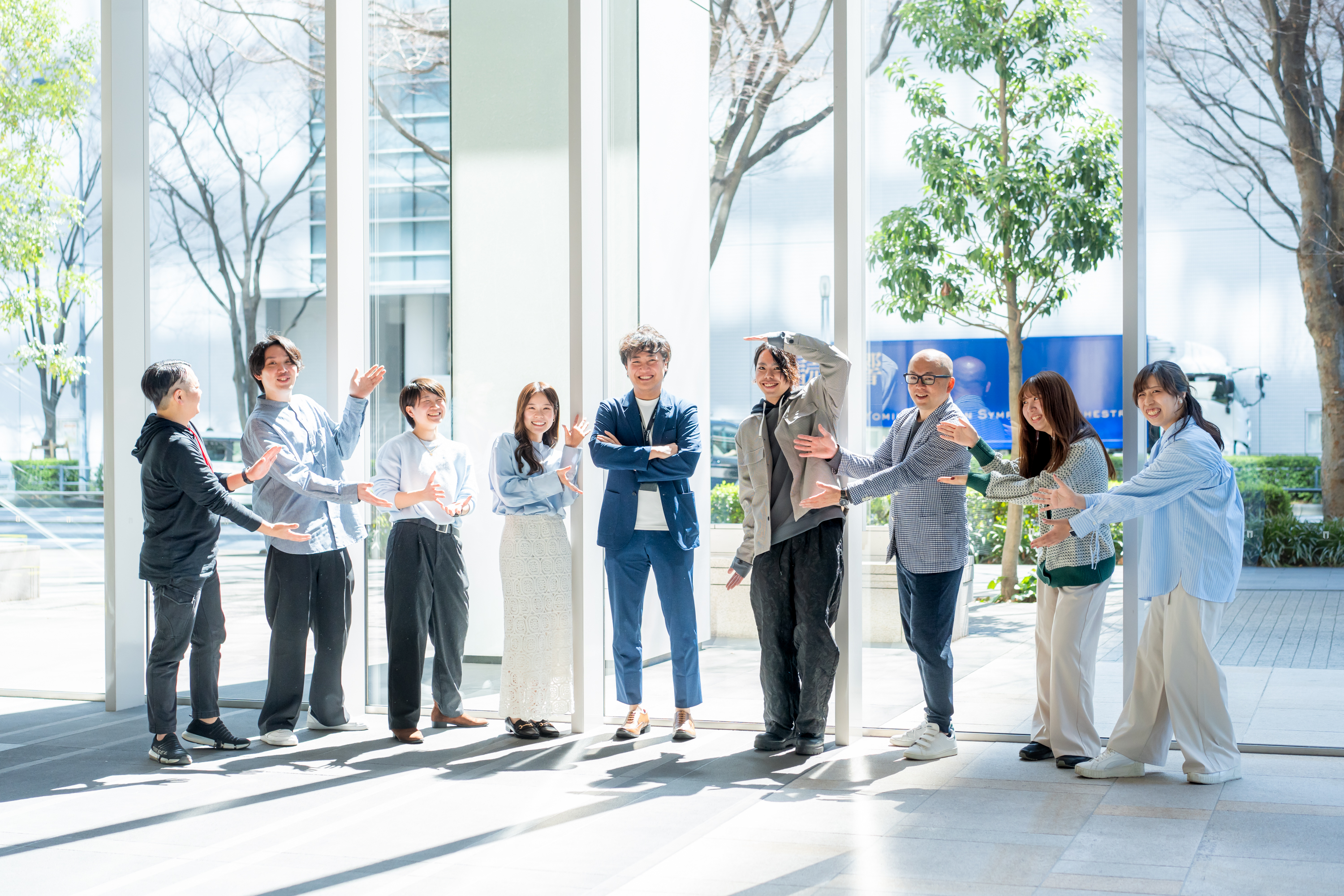 上場グループの強固な基盤と、スタートアップの柔軟性を併せ持つ当社。現在はSES中心ですが将来は自社開発にも挑戦予定。安定した環境で腰を据えつつ、新事業の立ち上げにも携わる。そんなキャリアを歩めます。