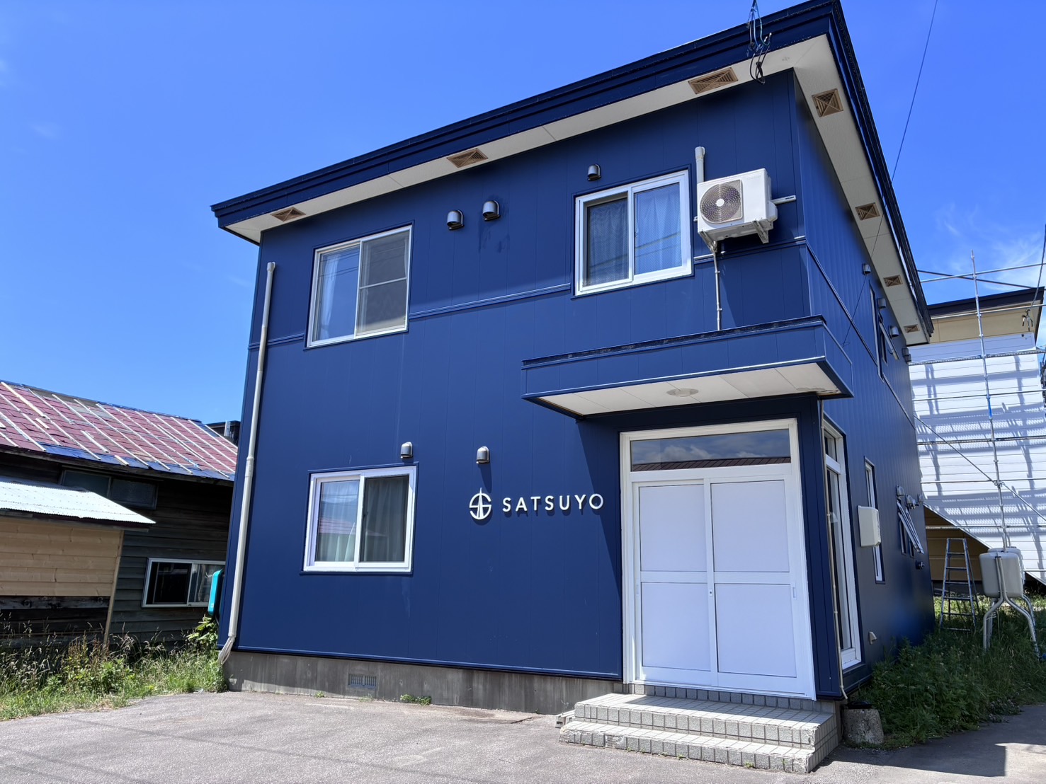 寮は本館(21室)別館(10室)の2棟あります。2026年8月にリフォームしたばかりで、気持ちよく働いていただけます！それぞれの館に清掃パートも勤務しております。