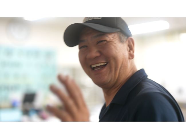 20代前半〜60代まで幅広いスタッフが在籍・活躍中です。
本人の希望や年齢に応じて業務をお任せしています。当社には資格取得支援制度があるため、希望に応じて配置転換やステップアップ、キャリアアップもできます。