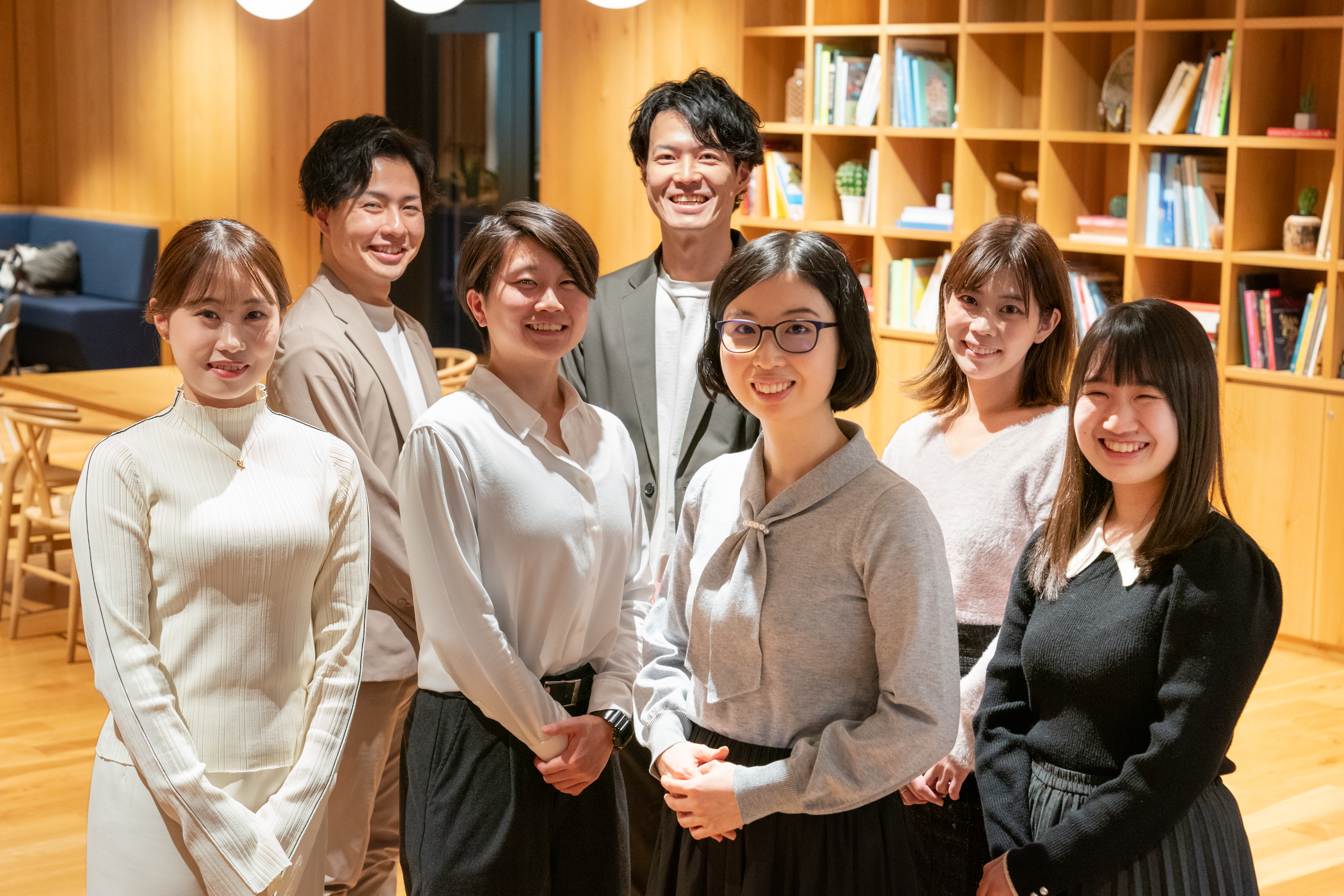 スタートアップならではの柔軟さと、上場企業グループの安定感を両立 。変化を楽しみながら、安心してキャリアを築きませんか！ご応募お待ちしております！