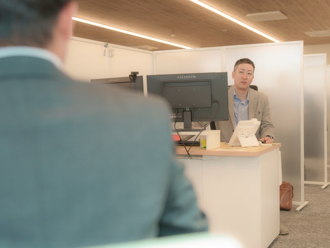 2カ月目からは物件への理解をより深めるため、空室や建物の状態、周辺環境等を確認する物件巡回が中心。現場では主に改善提案に向けた現地調査や、オーナー・業者様との打ち合わせに注力できる体制となっています。