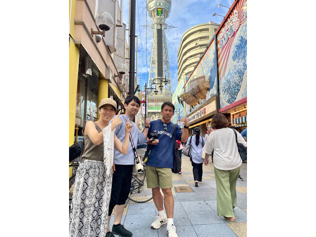 社員旅行で大阪へ行ったときの写真です。雰囲気の良さには自信があります!皆さん人柄が良く、新しく入社される方も温かくお迎えします。お仕事も覚えやすいようにしっかりサポートしますよ。