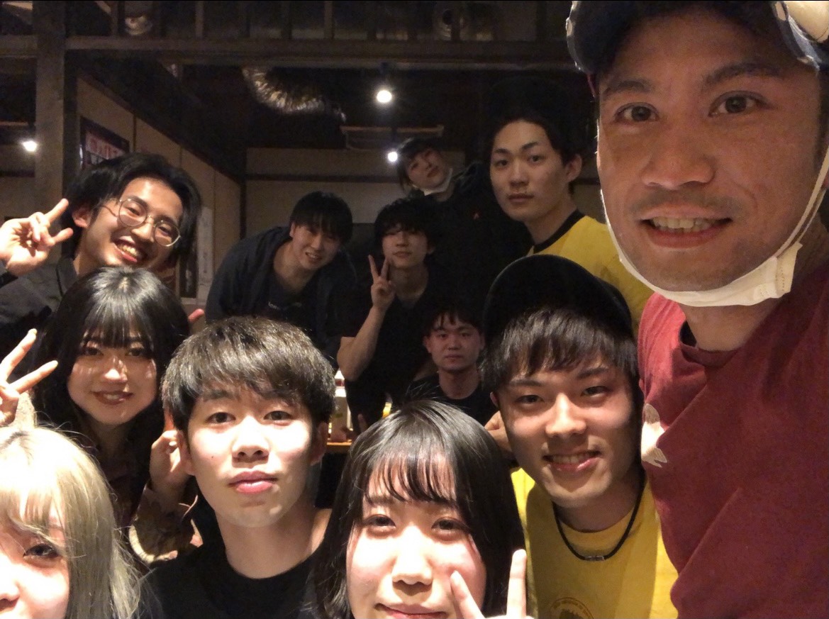 金獅子のヤキニク清田本店 株式会社フィースト 焼肉店での店内業務全般のアルバイト バイトの求人情報 アルキタ