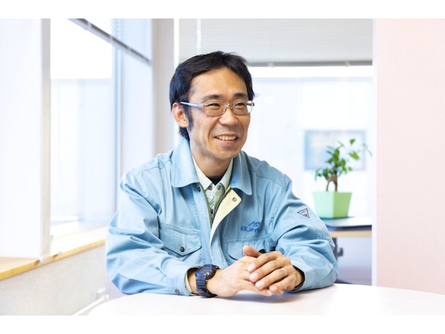 工務課長代理 谷口祐輔/
うちの会社は社員同士の隔たりがないので、その雰囲気や人間関係は魅力ですね。仮に誰かが辞めるかどうか悩んでいるときは全員が全力で止めに入ります(笑)