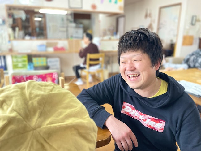 職場見学も個別に日程を調整できます!申し込みはWeb応募ボタンからでもお電話でもどちらでもOKです。実際に来て頂いて雰囲気を見てから応募を決めて頂いても大丈夫です!