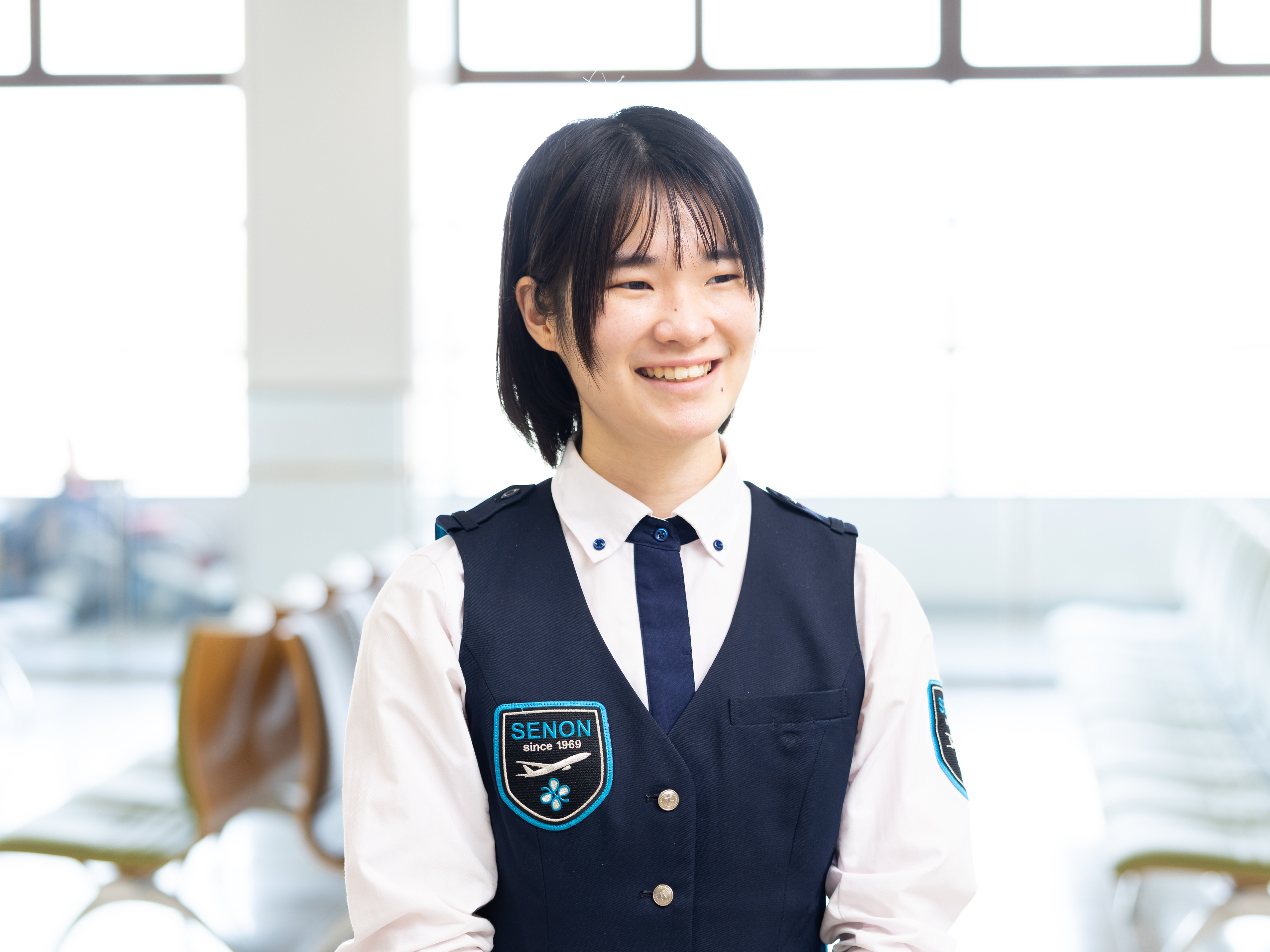 女満別空港 手荷物検査スタッフ／牛渡志保（1年目）