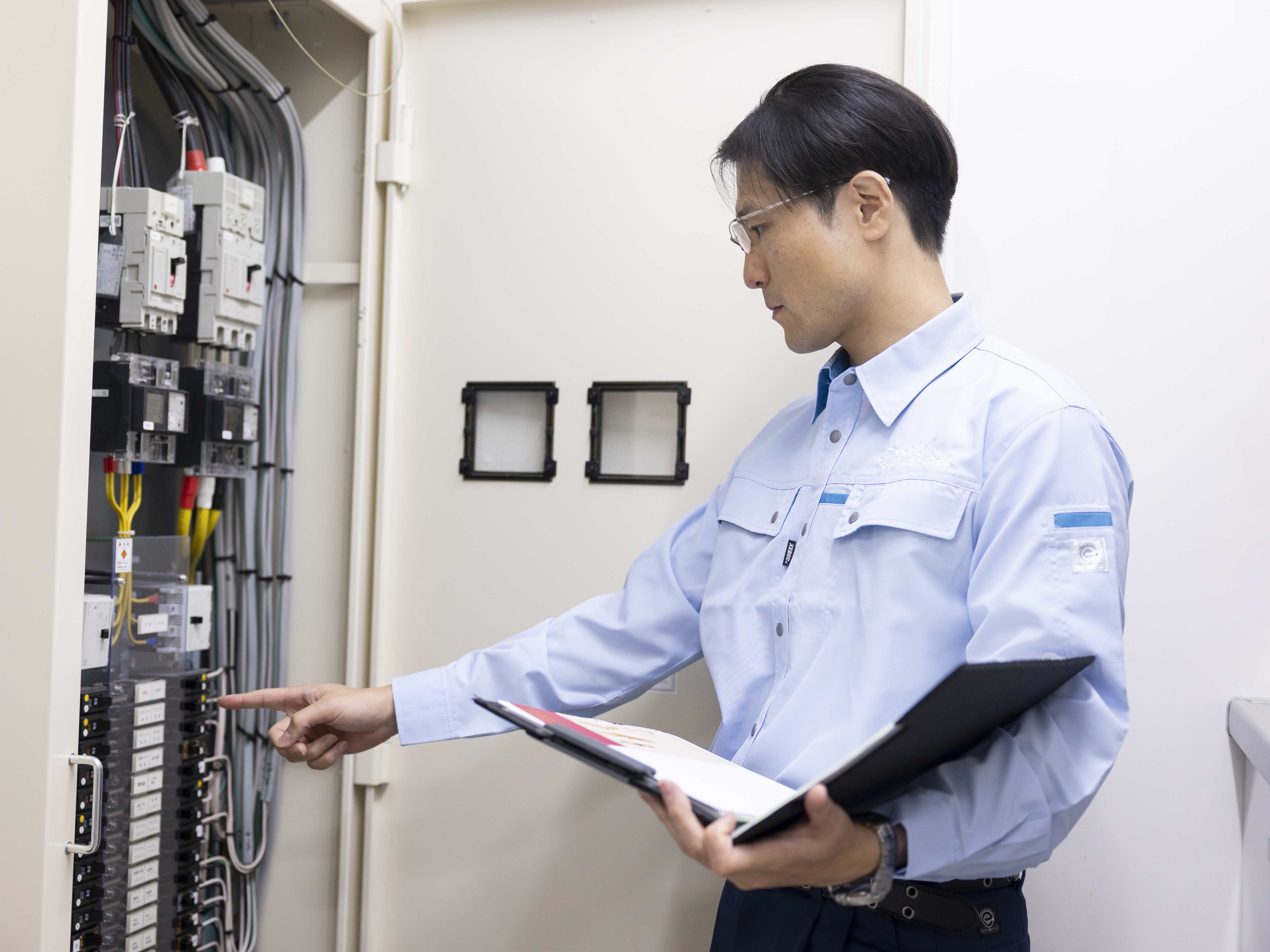 【基本に忠実が一番】
凡事徹底をモットーとしています。アドバイスを素直に受け入れて、ほうれんそうをきっちりしてくれる。そのような基本を徹底して業務にあたってくれる方を求めています。