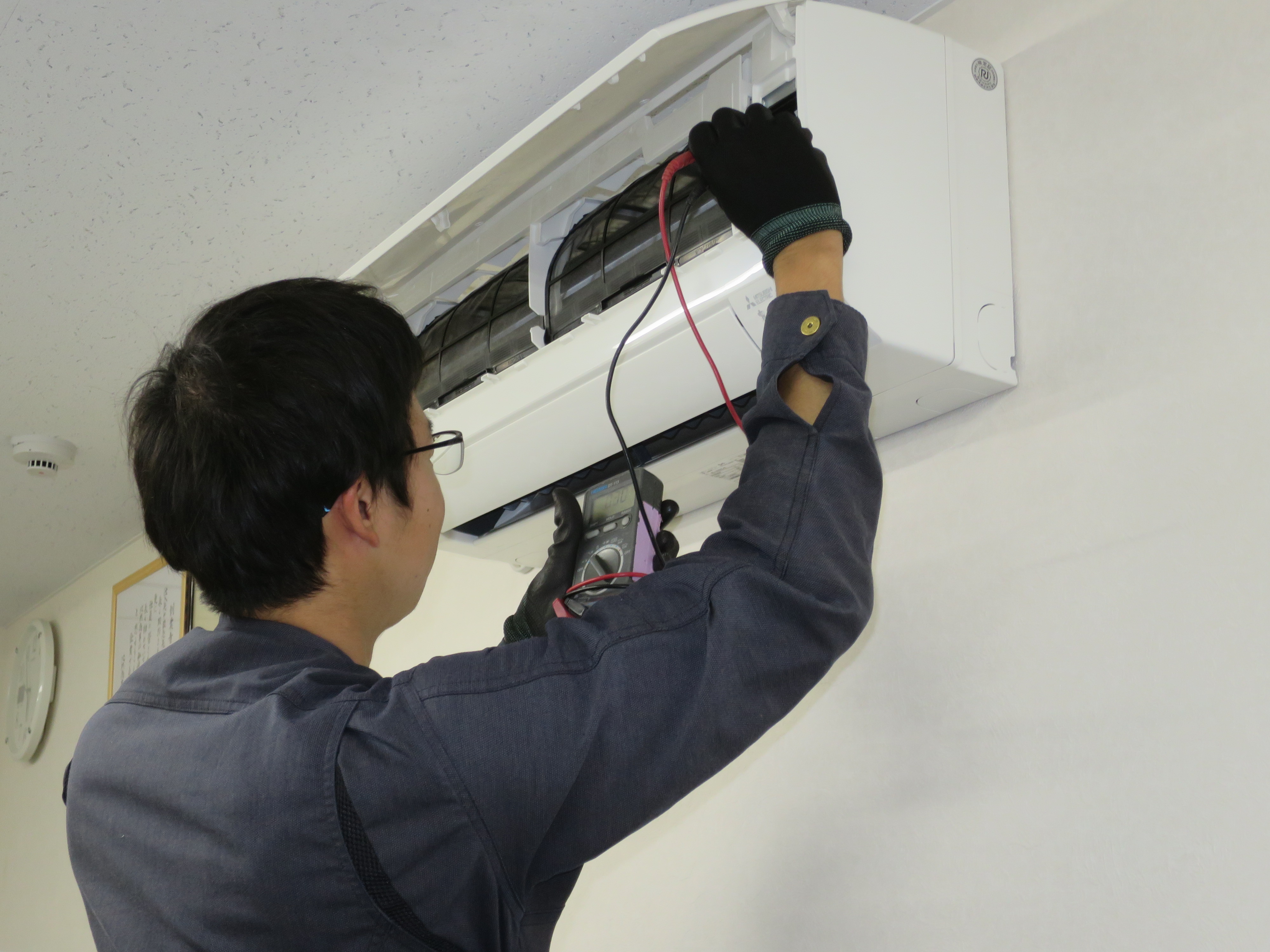 ＜資格取得も応援＞
資格がなくても研修中に取得可能。
タイミングよければ入社1カ月で資格取得できる方もいます。
取得後は資格手当もあります。