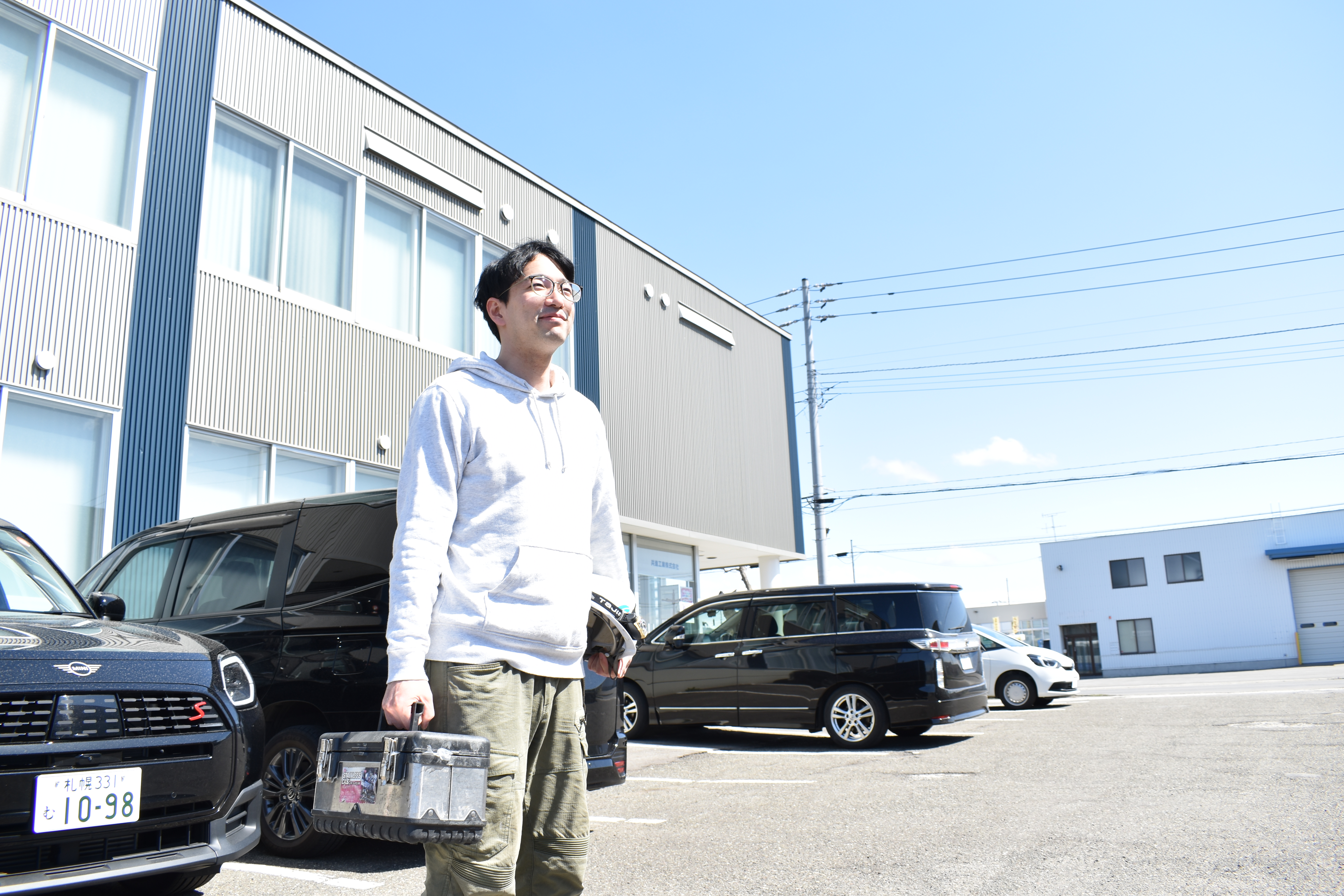 当社は創業から65年以上、岩見沢市内や札幌市内などの「水」と「空気」などのライフラインを支える総合設備企業として着実に成長してきました。