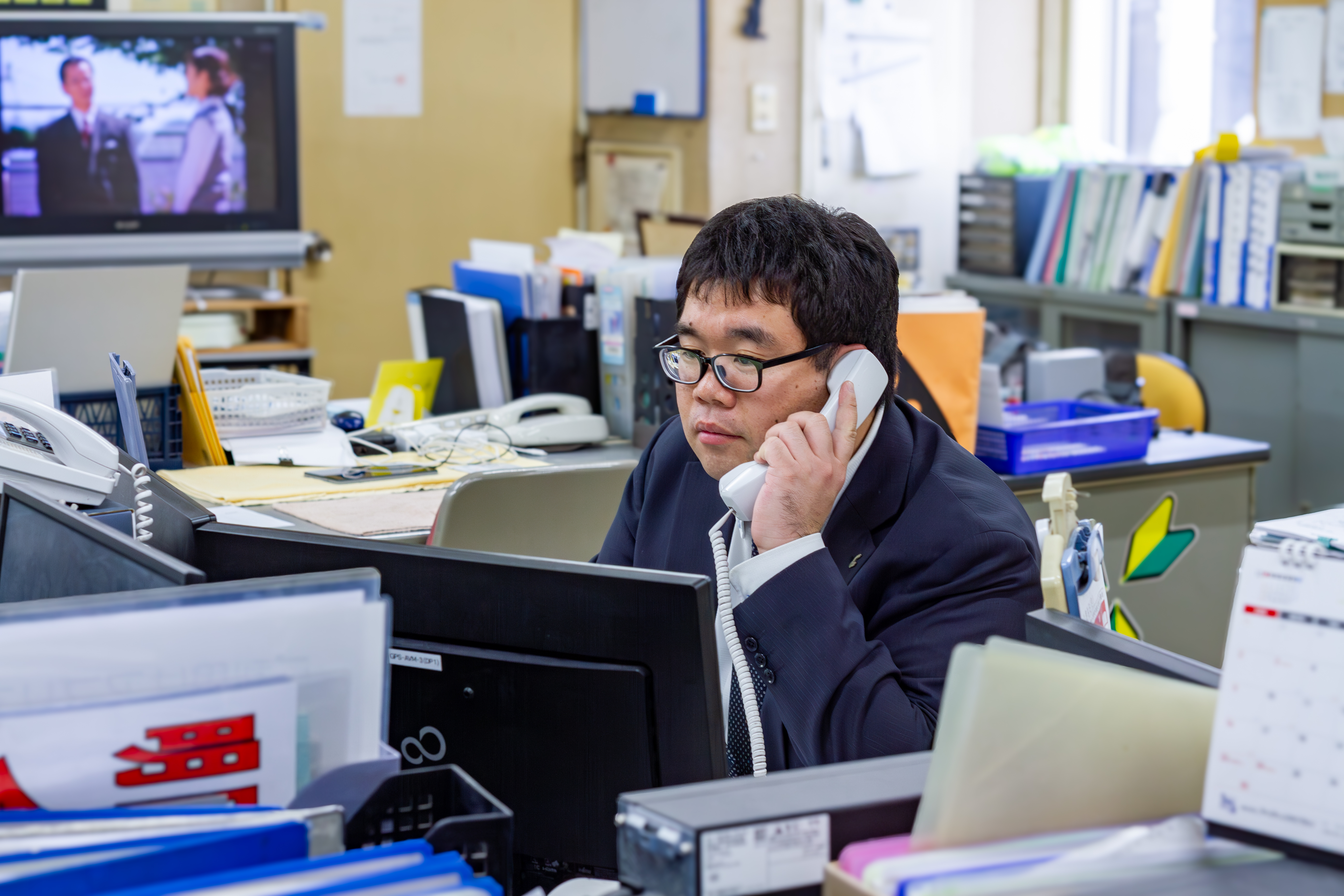 グループ会社に整備工場があるため、自家用車の車検・整備やガソリン・タイヤ購入に使える「社員割引制度」が大好評！二種免許取得支援や退職金制度など、40代・50代からでも長く安心して働ける福利厚生が充実！