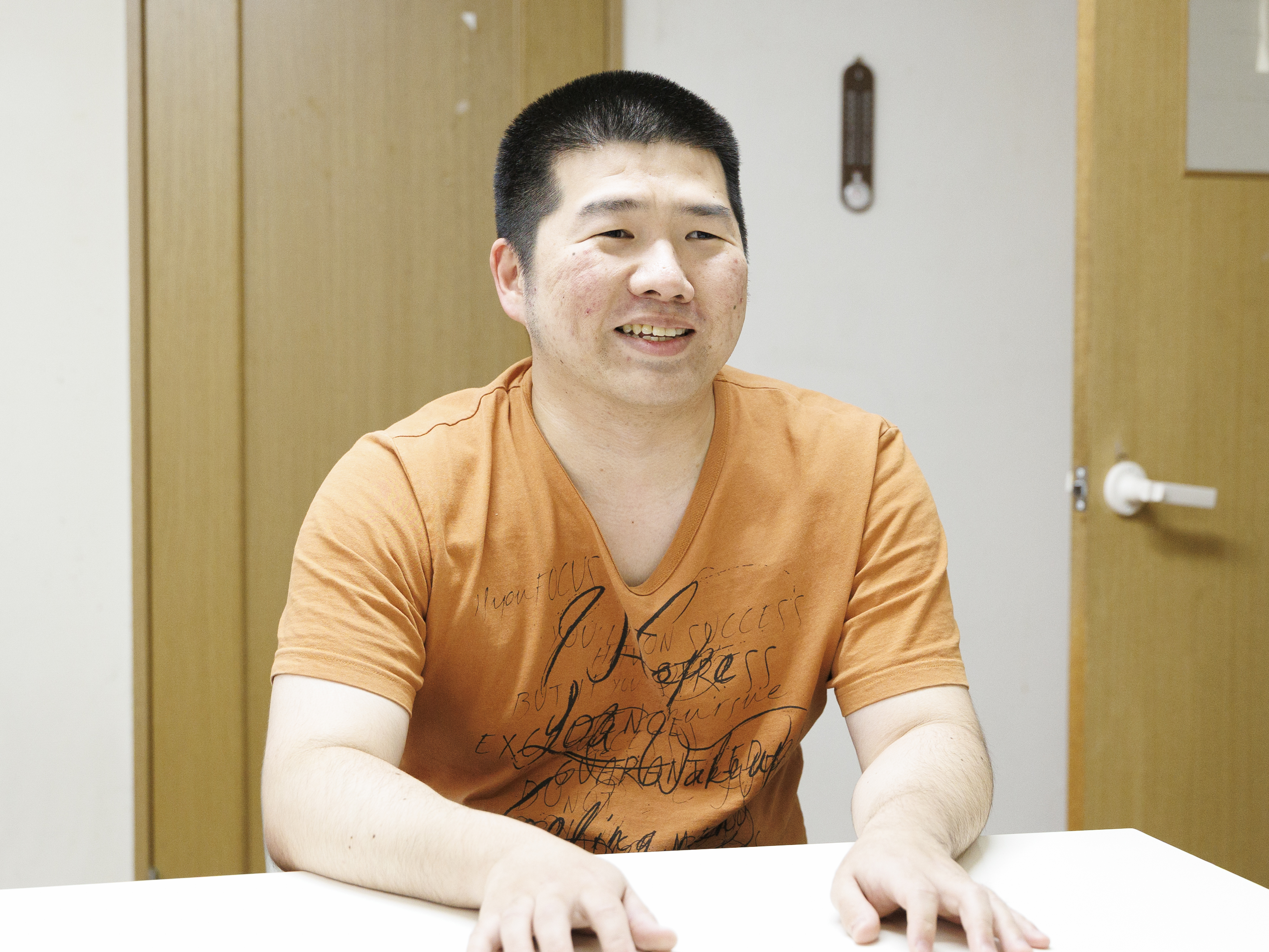世話人／古市 飛成