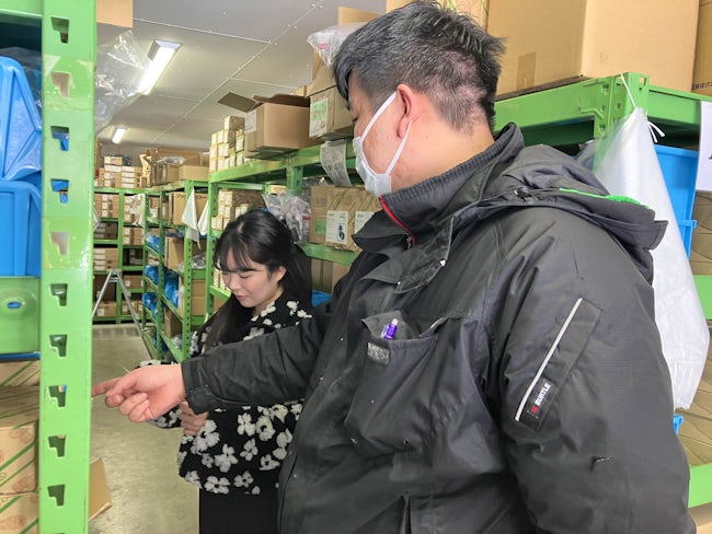 新人さんには初心を思い出して丁寧にお教えしています。最初はわからなくて当然。お客様に迷惑をかけないのが1番。社内の人には何回聞いても良いんです。