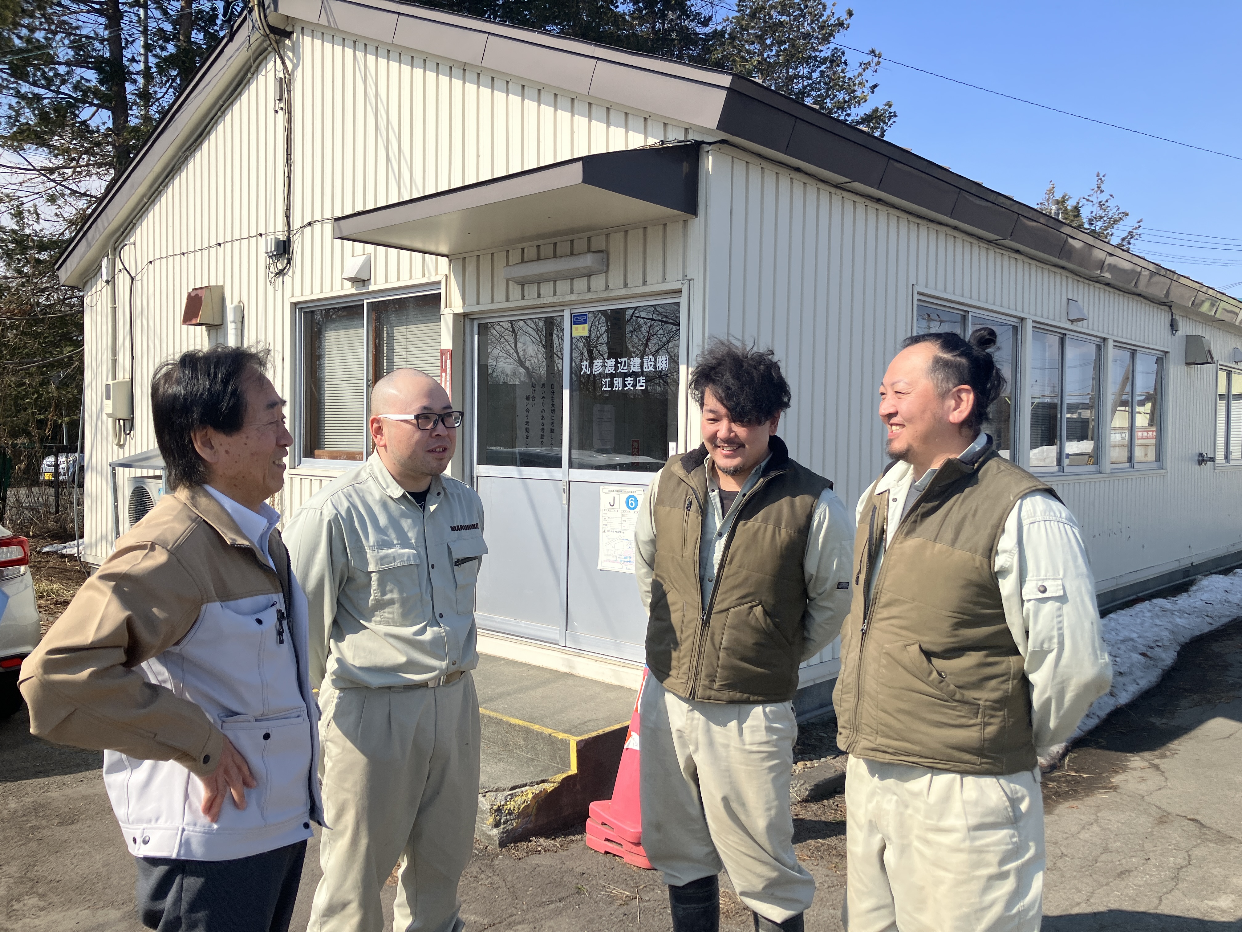 ＜ここがポイント＞
弊社スタッフが口を揃えていうのは「16：30に帰れる」こと｡現場が目と鼻の先で移動時間のロスもなく､仕事が終われば定時退社が基本｡このポイントは他の建設会社さんにない部分です！