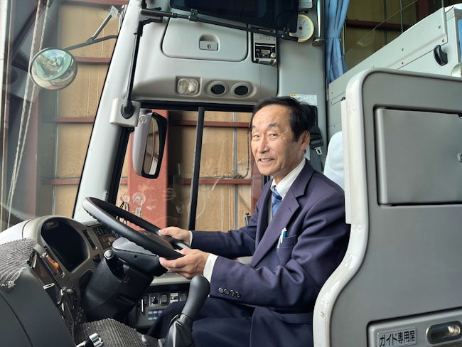 <正社員登用制度をご用意>
契約社員の募集ですが、正社員への道も開けています。
コロナ禍でも契約終了した社員はいません!