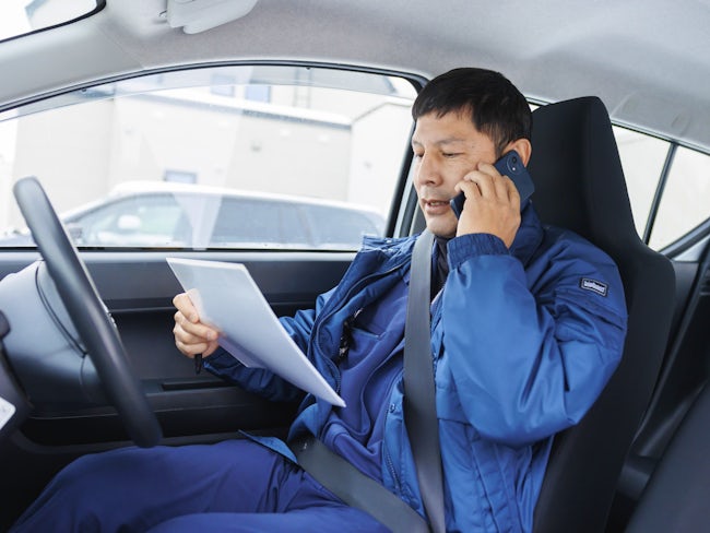 車で営業に出かけますが、次の商談までに電話をしたり、商談の内容を記録したり…!最初はもちろん先輩と同行で徐々にできることを増やしていきますが、慣れれば自分のペースで進めていけます。